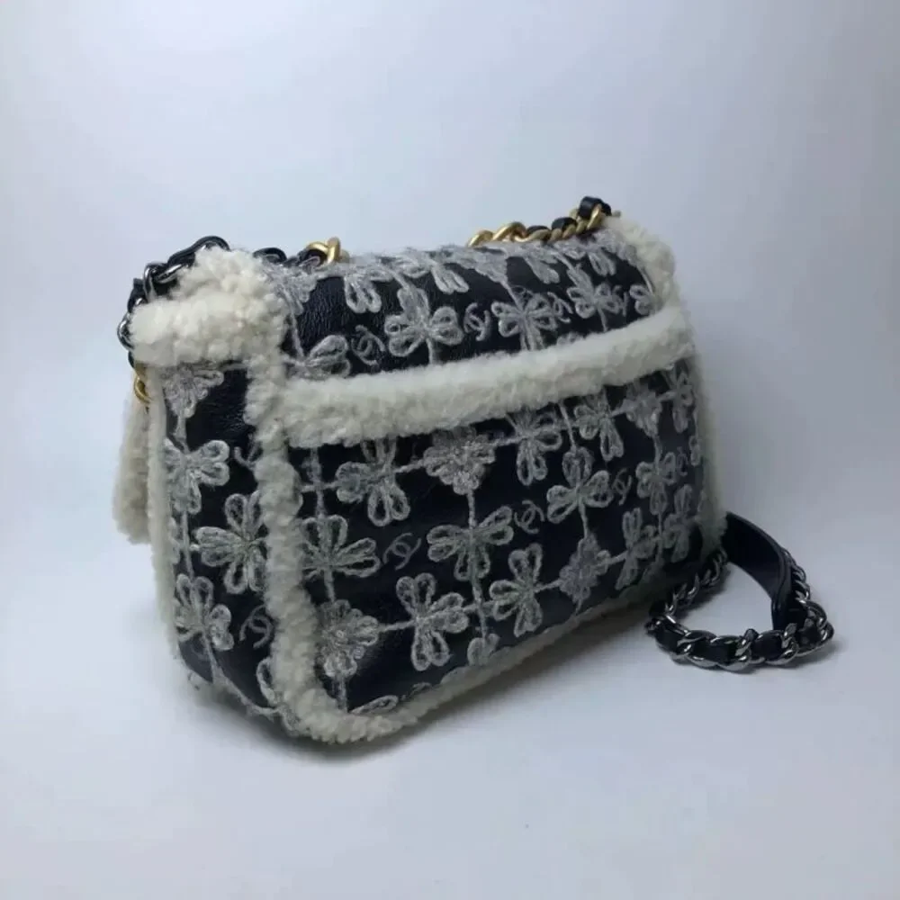 Chanel Women Pre-Loved Bag Very Good Condition